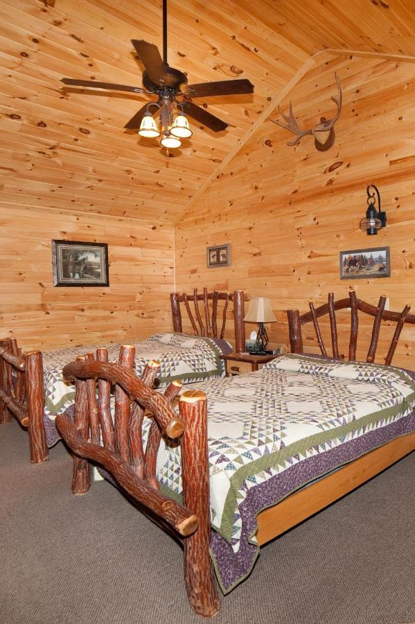 7Cs Lodging Flintstone Bagian luar foto