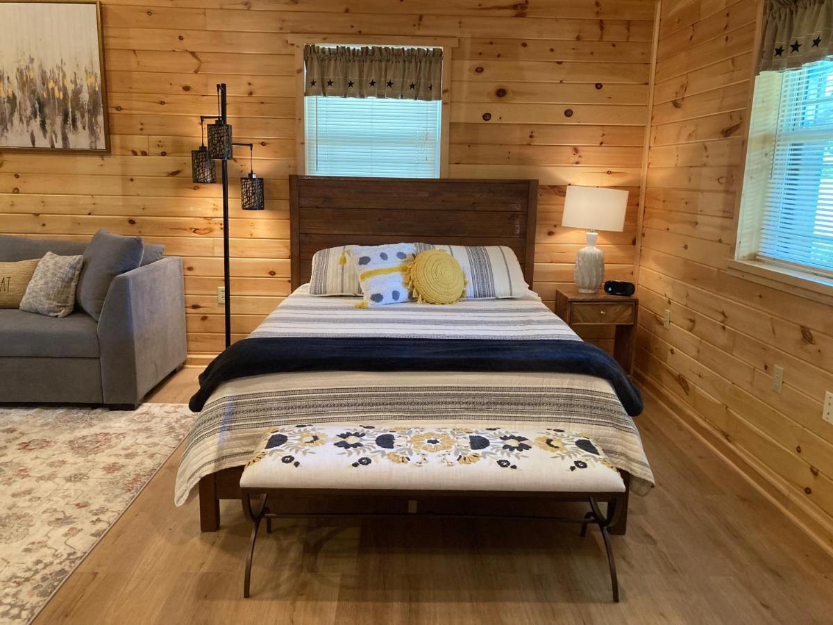 7Cs Lodging Flintstone Bagian luar foto